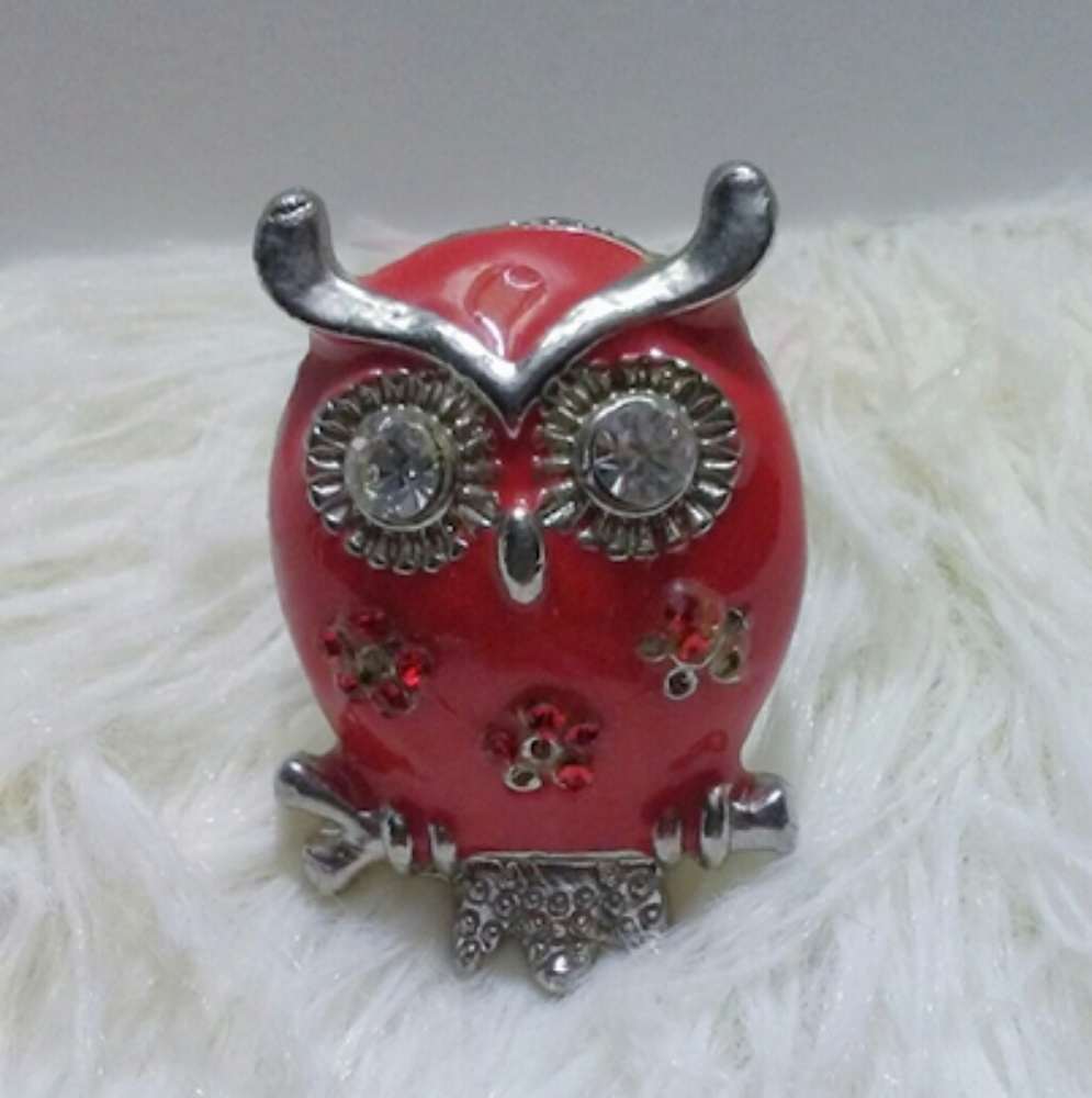 Sweet Red Owl Ring